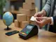 trinkgeld-am-kartenterminal-us-tech-abhaengigkeit-und-china-usa-zollstreit-im-fokus